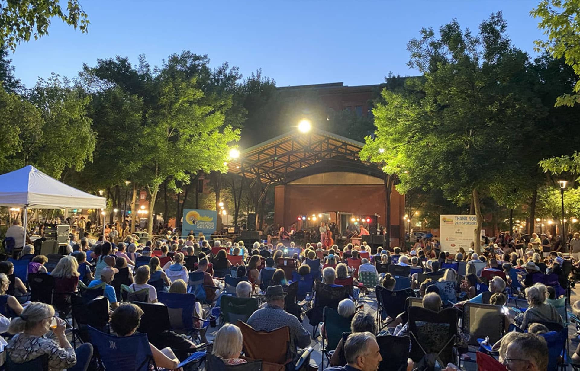 Mears Park Live Music Show